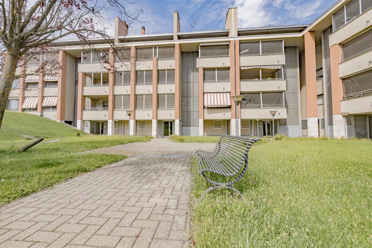 Milan Mchome Треццано-суль-Навиглио Экстерьер фото
